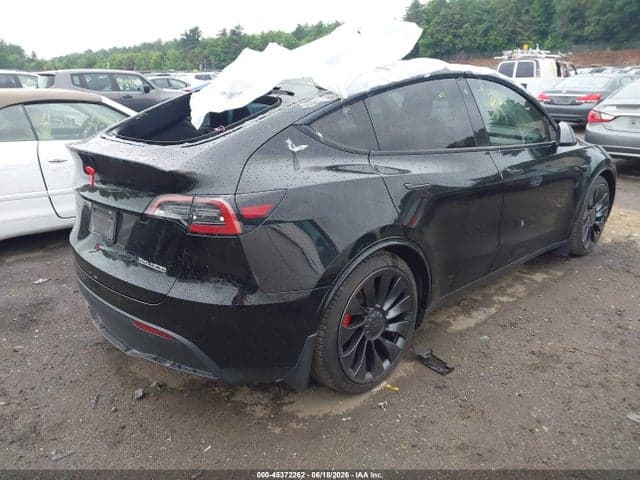 2022 TESLA MODEL Y PERFORMANCE DUAL MOTOR ALL-WHEEL DRIVE 4