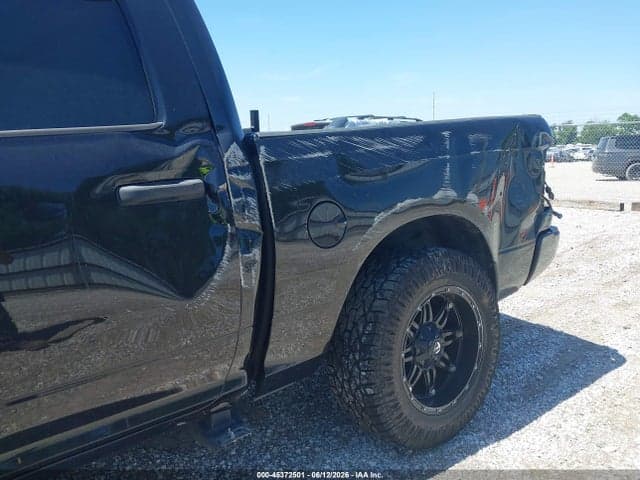 2017 RAM 1500 EXPRESS 4X4 5'7 BOX 6