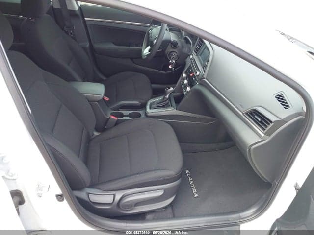 2020 HYUNDAI ELANTRA SE 5