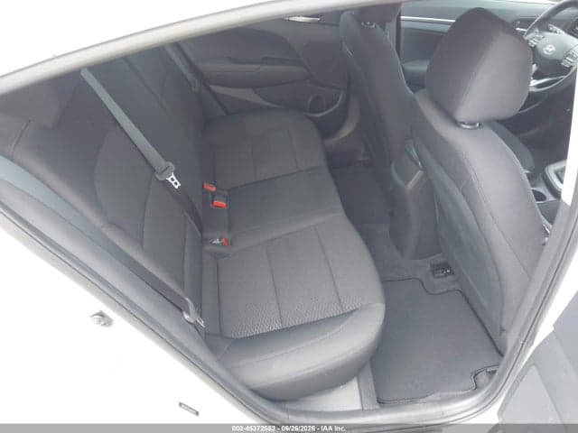 2020 HYUNDAI ELANTRA SE 8