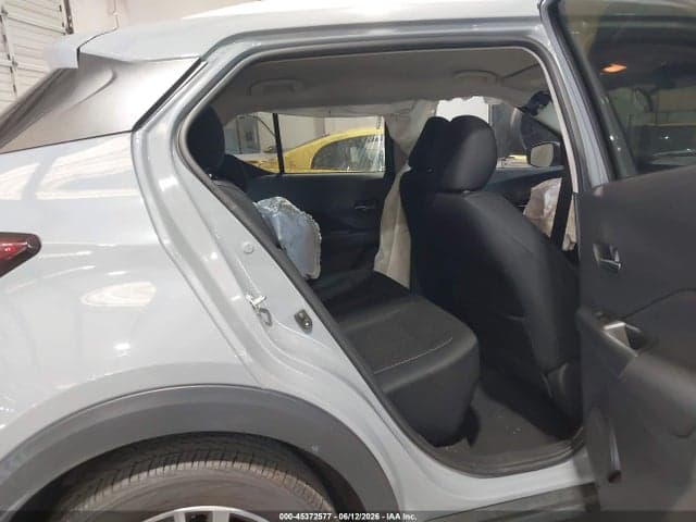 2021 NISSAN KICKS SV XTRONIC CVT 8