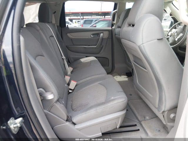 2017 CHEVROLET TRAVERSE LS 8
