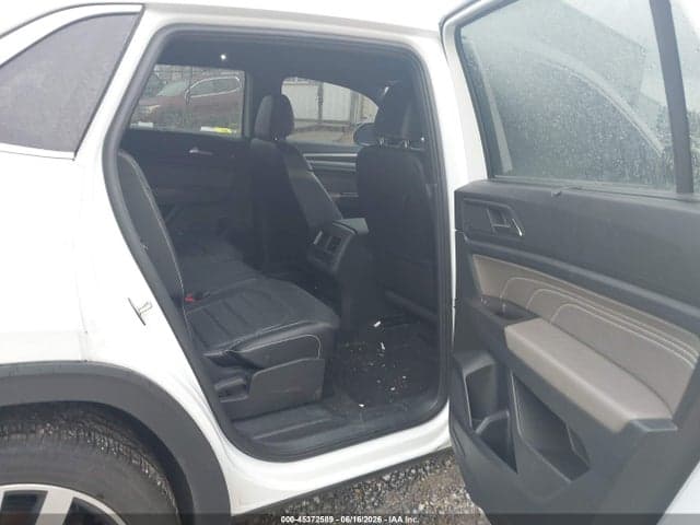 2023 VOLKSWAGEN ATLAS CROSS SPORT 3.6L V6 SEL PREMIUM R-LINE 8