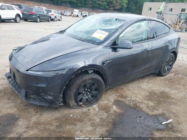 2026 TESLA MODEL Y 2