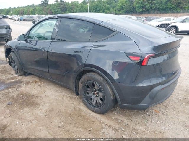 2026 TESLA MODEL Y 3