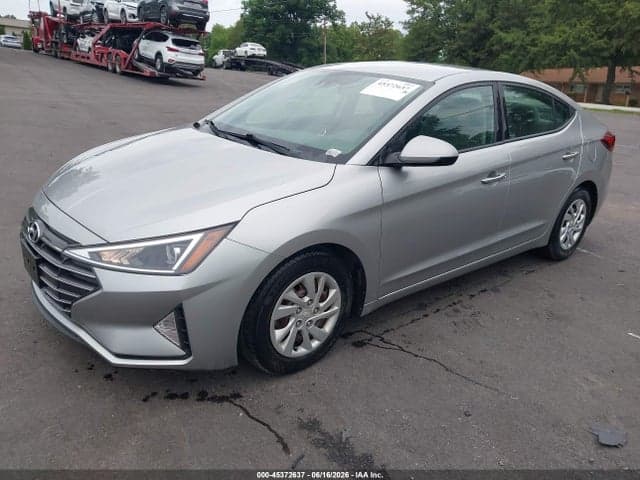 2020 HYUNDAI ELANTRA SE 2