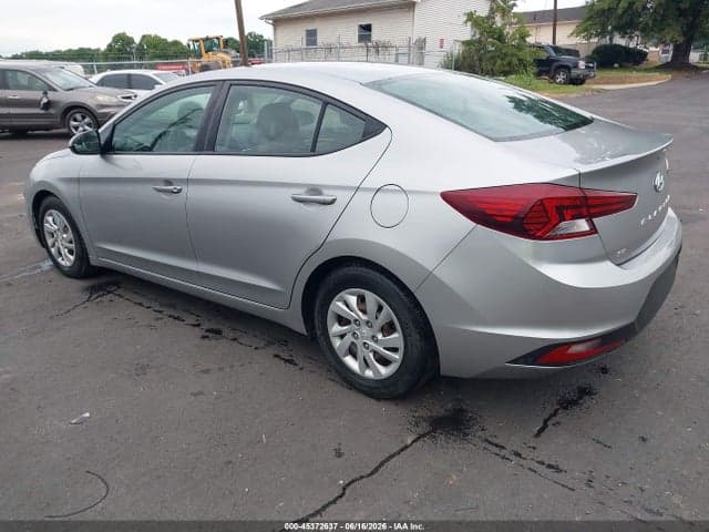 2020 HYUNDAI ELANTRA SE 3
