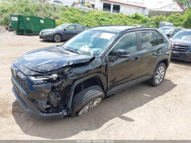 2023 TOYOTA RAV4 XLE PREMIUM 2