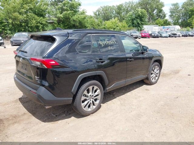 2023 TOYOTA RAV4 XLE PREMIUM 4