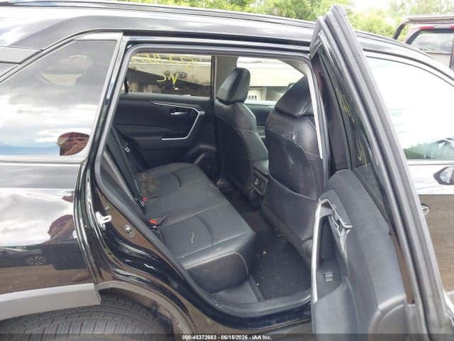 2023 TOYOTA RAV4 XLE PREMIUM 8