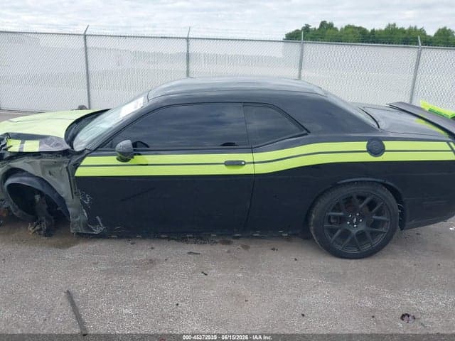 2017 DODGE CHALLENGER SXT 15