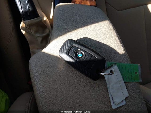 2018 BMW 320I 11