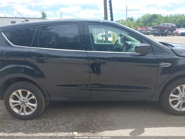 2019 FORD ESCAPE SE 14