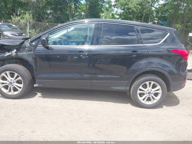 2019 FORD ESCAPE SE 15