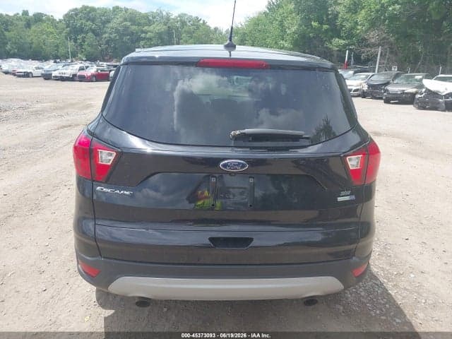 2019 FORD ESCAPE SE 17