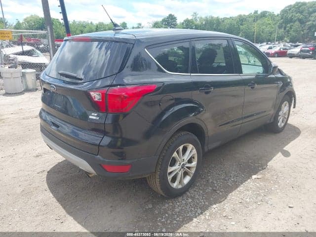 2019 FORD ESCAPE SE 4