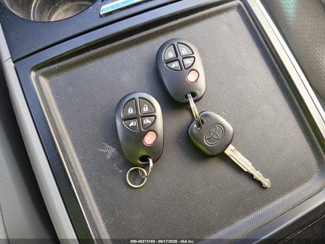 2017 TOYOTA SIENNA LE 8 PASSENGER 11