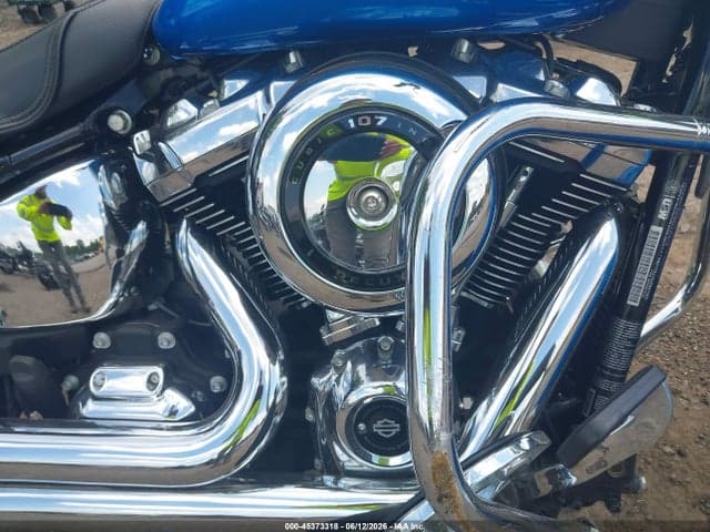 2018 HARLEY-DAVIDSON FLDE DELUXE 8