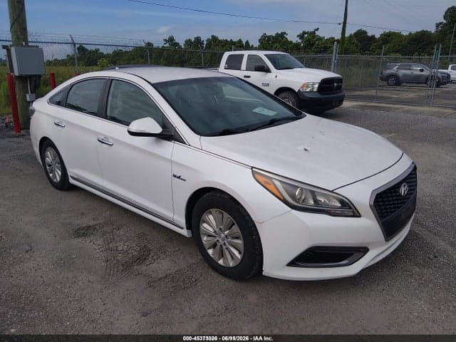 2017 HYUNDAI SONATA HYBRID SE