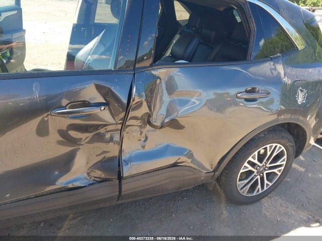 2020 FORD ESCAPE SEL 6