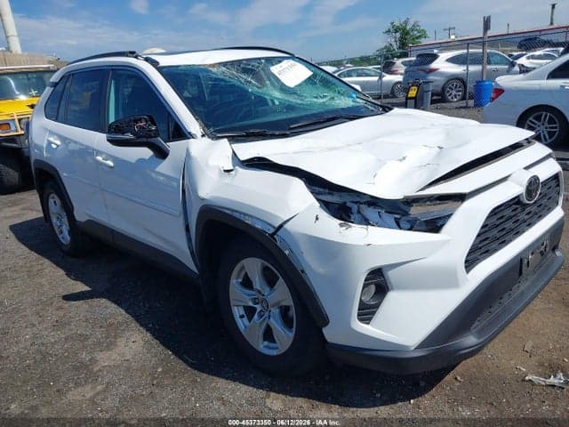 2020 TOYOTA RAV4 XLE - 1
