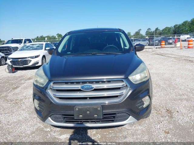 2017 FORD ESCAPE SE 12
