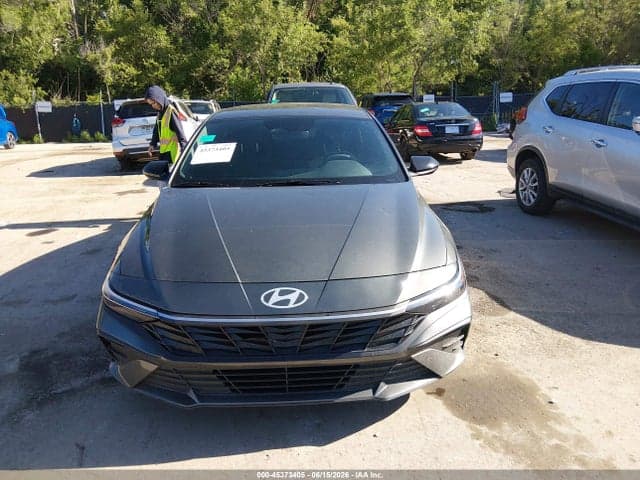 2025 HYUNDAI ELANTRA SEL SPORT 12