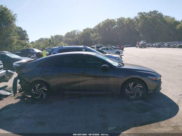2025 HYUNDAI ELANTRA SEL SPORT 13