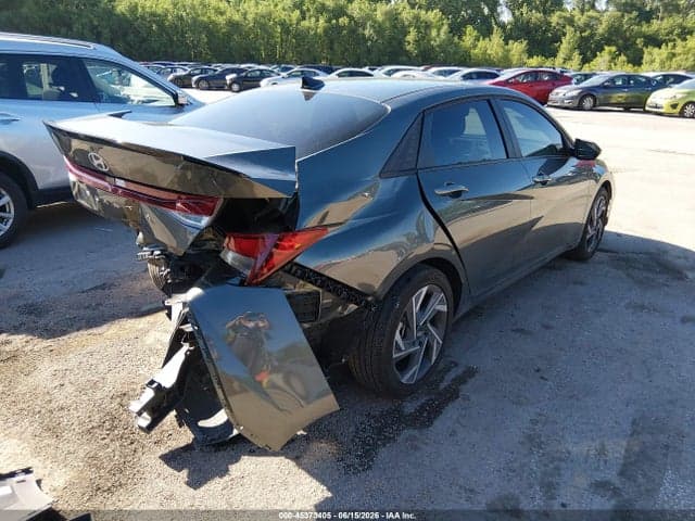 2025 HYUNDAI ELANTRA SEL SPORT 4