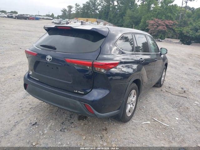 2023 TOYOTA HIGHLANDER LE 4
