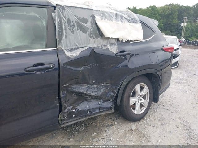 2023 TOYOTA HIGHLANDER LE 6