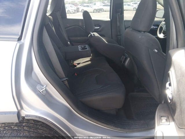2021 JEEP CHEROKEE LATITUDE FWD 8