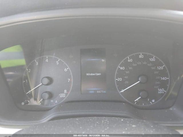 2023 TOYOTA COROLLA SE 8