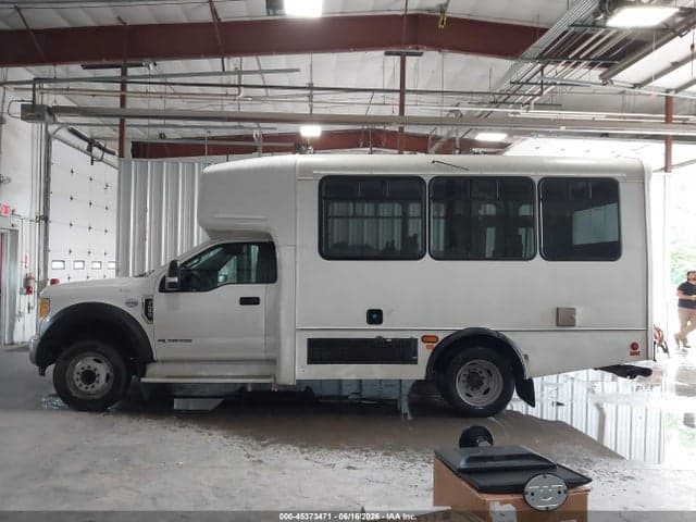 2017 FORD F-450 CHASSIS XL 19