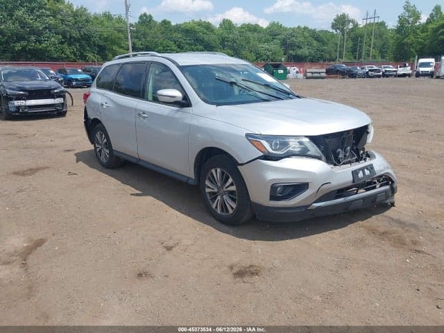 2019 NISSAN PATHFINDER SV 1