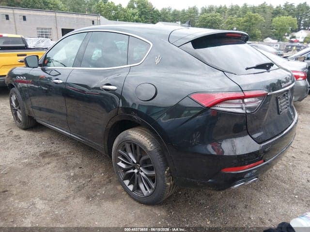 2024 MASERATI LEVANTE GT ULTIMA 3