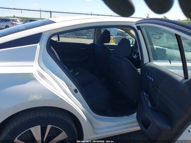 2020 NISSAN ALTIMA SV INTELLIGENT AWD 8