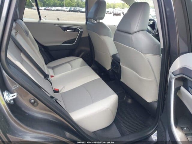 2025 TOYOTA RAV4 LIMITED 8