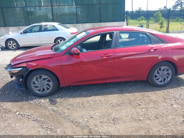 2024 HYUNDAI ELANTRA SEL 14