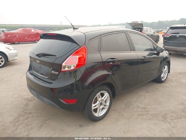 2017 FORD FIESTA SE 4