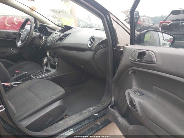 2017 FORD FIESTA SE 5
