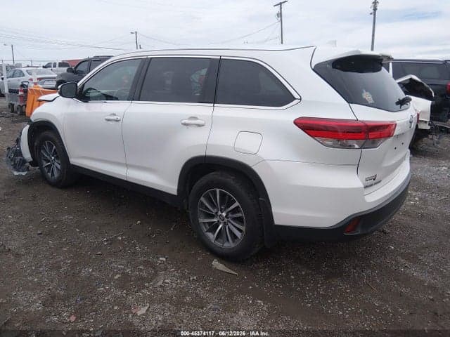 2019 TOYOTA HIGHLANDER XLE 3
