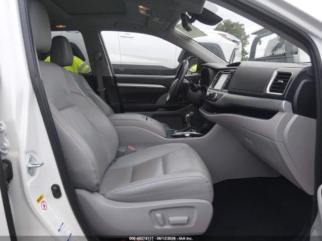 2019 TOYOTA HIGHLANDER XLE 5
