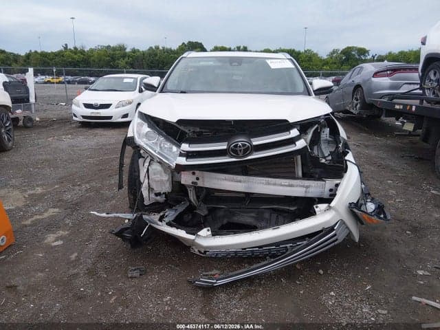 2019 TOYOTA HIGHLANDER XLE 6