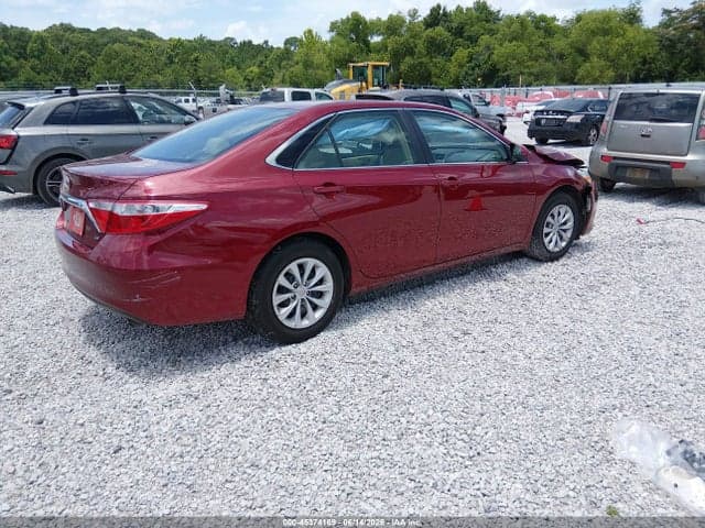 2017 TOYOTA CAMRY LE 4