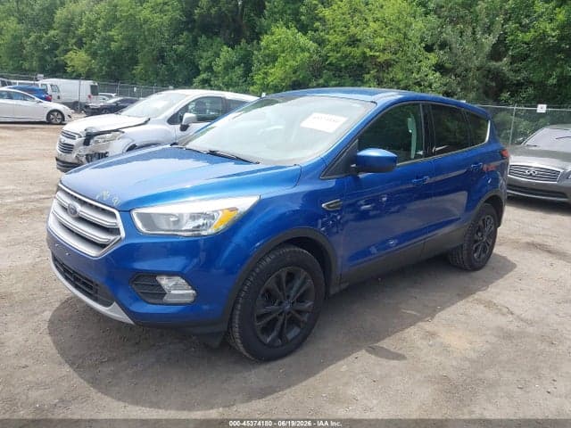 2017 FORD ESCAPE SE 2