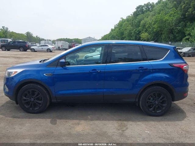 2017 FORD ESCAPE SE 15