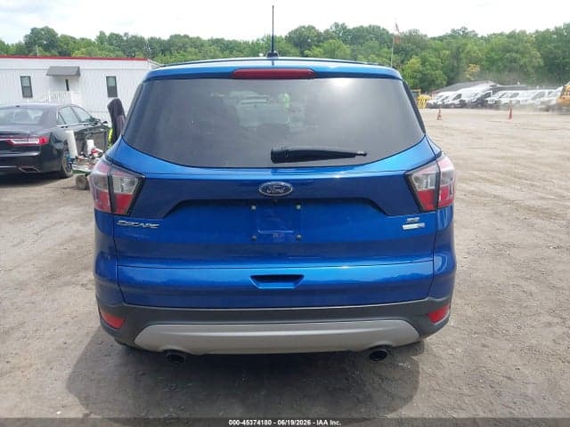 2017 FORD ESCAPE SE 17