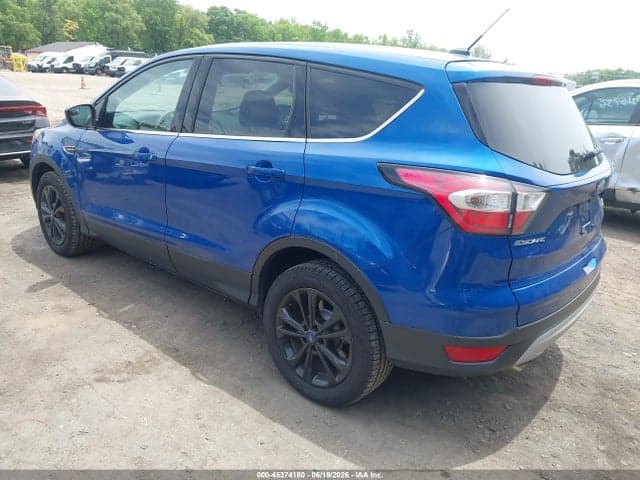 2017 FORD ESCAPE SE 3