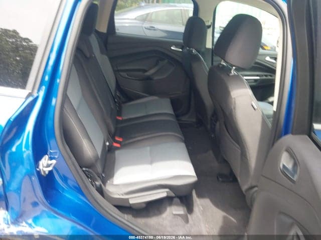2017 FORD ESCAPE SE 8